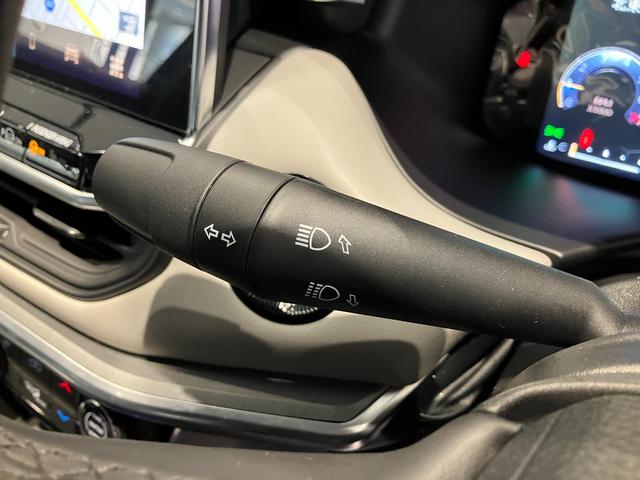 ジープ・コンパス 　新車保証継承　純正ナビ　ＬＥＤヘッドライト　全周囲カメラ　ＥＴＣ２．０　レザーシート　電動パワーシート　電動パワーリアゲート　障害物センサー　衝突軽減ブレーキ　アダプティブクルーズコントロール（21枚目）