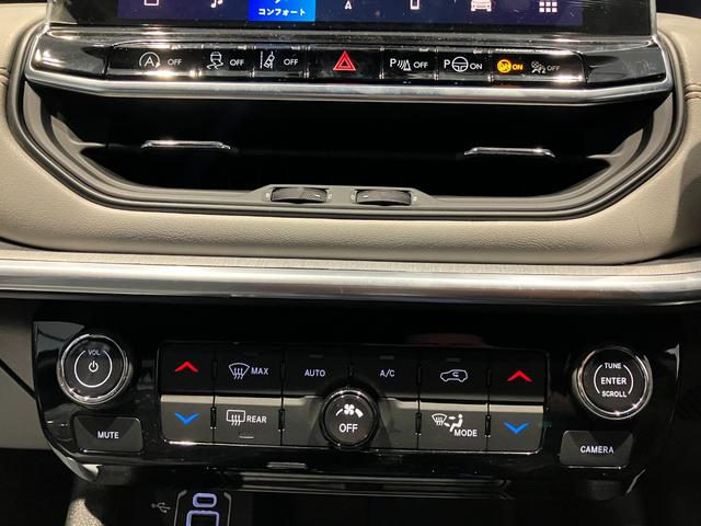ジープ・コンパス 　新車保証継承　純正ナビ　ＬＥＤヘッドライト　全周囲カメラ　ＥＴＣ２．０　レザーシート　電動パワーシート　電動パワーリアゲート　障害物センサー　衝突軽減ブレーキ　アダプティブクルーズコントロール（24枚目）