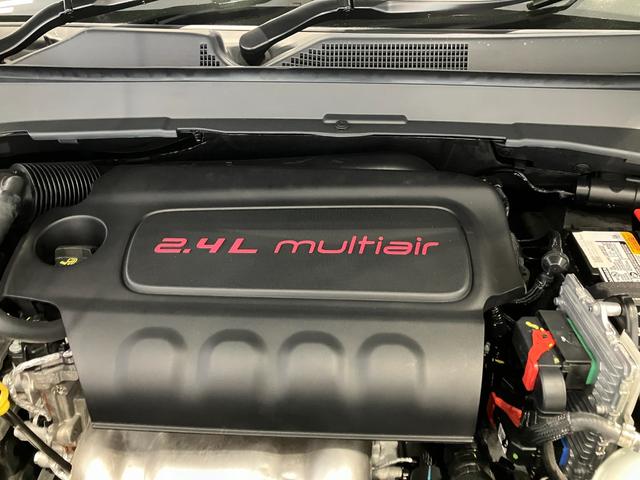 ジープ・コンパス 　新車保証継承　純正ナビ　ＬＥＤヘッドライト　全周囲カメラ　ＥＴＣ２．０　レザーシート　電動パワーシート　電動パワーリアゲート　障害物センサー　衝突軽減ブレーキ　アダプティブクルーズコントロール（26枚目）