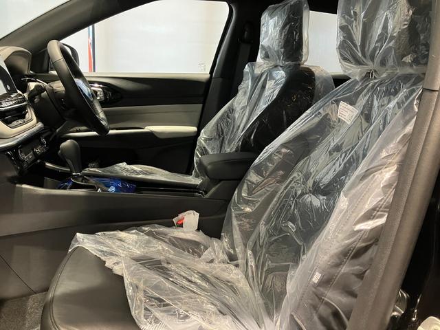 ジープ・コンパス 　新車保証継承　純正ナビ　ＬＥＤヘッドライト　全周囲カメラ　ＥＴＣ２．０　レザーシート　電動パワーシート　電動パワーリアゲート　障害物センサー　衝突軽減ブレーキ　アダプティブクルーズコントロール（27枚目）