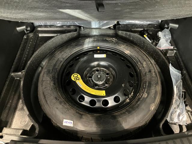 ジープ・コンパス 　新車保証継承　純正ナビ　ＬＥＤヘッドライト　全周囲カメラ　ＥＴＣ２．０　レザーシート　電動パワーシート　電動パワーリアゲート　障害物センサー　衝突軽減ブレーキ　アダプティブクルーズコントロール（28枚目）