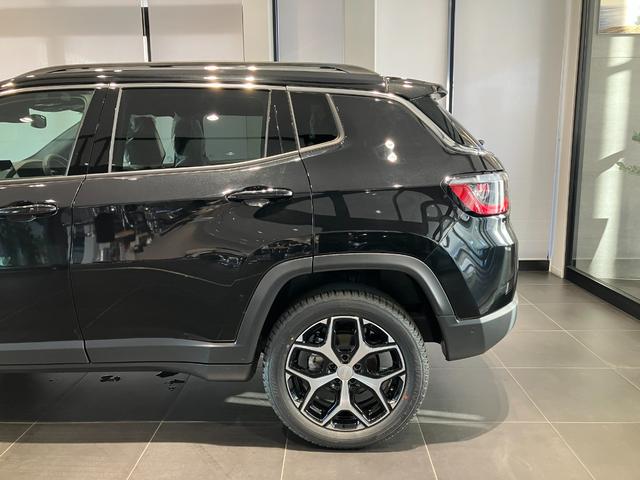 ジープ・コンパス 　新車保証継承　純正ナビ　ＬＥＤヘッドライト　全周囲カメラ　ＥＴＣ２．０　レザーシート　電動パワーシート　電動パワーリアゲート　障害物センサー　衝突軽減ブレーキ　アダプティブクルーズコントロール（53枚目）