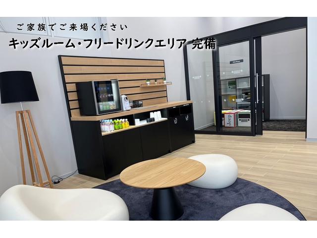 ジープ・コンパス 　新車保証継承　純正ナビ　ＬＥＤヘッドライト　全周囲カメラ　ＥＴＣ２．０　レザーシート　電動パワーシート　電動パワーリアゲート　障害物センサー　衝突軽減ブレーキ　アダプティブクルーズコントロール（60枚目）