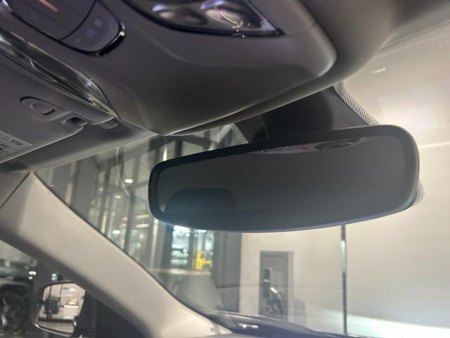 ジープ・コマンダー リミテッド　純正ナビ　レザーシート　障害物センサー　衝突軽減ブレーキ　シートヒーター　全周囲カメラ　ＬＥＤヘッドライト　バックカメラ　スマートキー　アダプティブクルーズコントロール　電動パワーシート　ＥＴＣ２．０（33枚目）