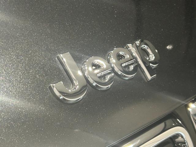 ジープ・コマンダー リミテッド　純正ナビ　レザーシート　障害物センサー　衝突軽減ブレーキ　シートヒーター　全周囲カメラ　ＬＥＤヘッドライト　バックカメラ　スマートキー　アダプティブクルーズコントロール　電動パワーシート　ＥＴＣ２．０（40枚目）