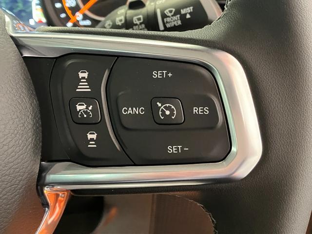 ジープ・ラングラーアンリミテッド サハラ　ホセ　新車保証継承　純正ナビ　ＬＥＤヘッドライト　　ＥＴＣ２．０　レザーシート　電動パワーシート　限定車１００台　障害物センサー　衝突軽減ブレーキ　アダプティブクルーズコントロール（14枚目）