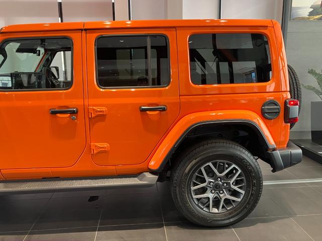 ジープ・ラングラーアンリミテッド サハラ　ホセ　新車保証継承　純正ナビ　ＬＥＤヘッドライト　　ＥＴＣ２．０　レザーシート　電動パワーシート　限定車１００台　障害物センサー　衝突軽減ブレーキ　アダプティブクルーズコントロール（28枚目）