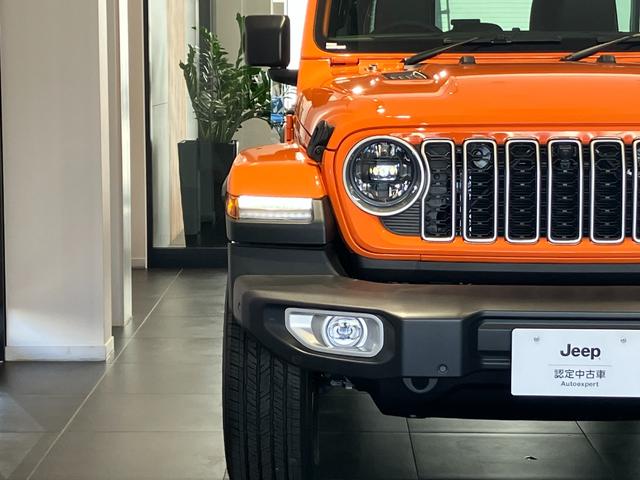 ジープ・ラングラーアンリミテッド サハラ　ホセ　新車保証継承　純正ナビ　ＬＥＤヘッドライト　　ＥＴＣ２．０　レザーシート　電動パワーシート　限定車１００台　障害物センサー　衝突軽減ブレーキ　アダプティブクルーズコントロール（42枚目）