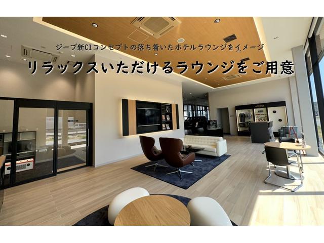 ジープ・ラングラーアンリミテッド サハラ　ホセ　新車保証継承　純正ナビ　ＬＥＤヘッドライト　　ＥＴＣ２．０　レザーシート　電動パワーシート　限定車１００台　障害物センサー　衝突軽減ブレーキ　アダプティブクルーズコントロール（61枚目）