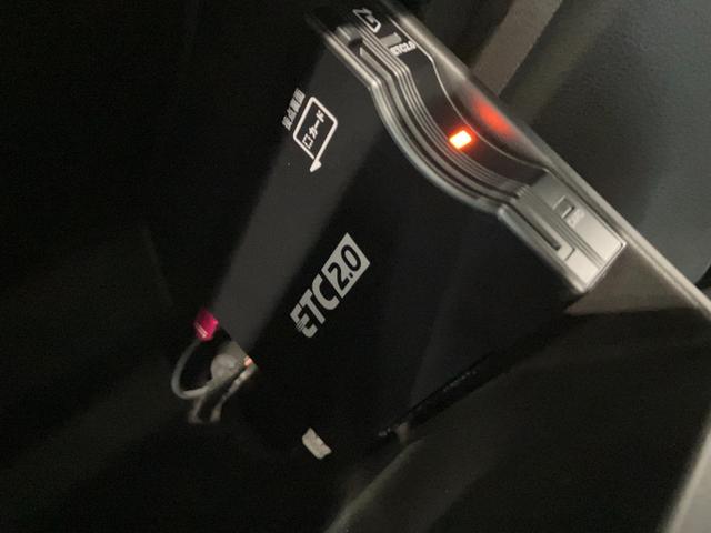 ジープ・ラングラーアンリミテッド 新車保証継承 認定中古車 AppleCarplay AndroidAuto ETC2.0 SDナビ パワーシート シートヒーター ステアリングヒーター レザーシート(18枚目)