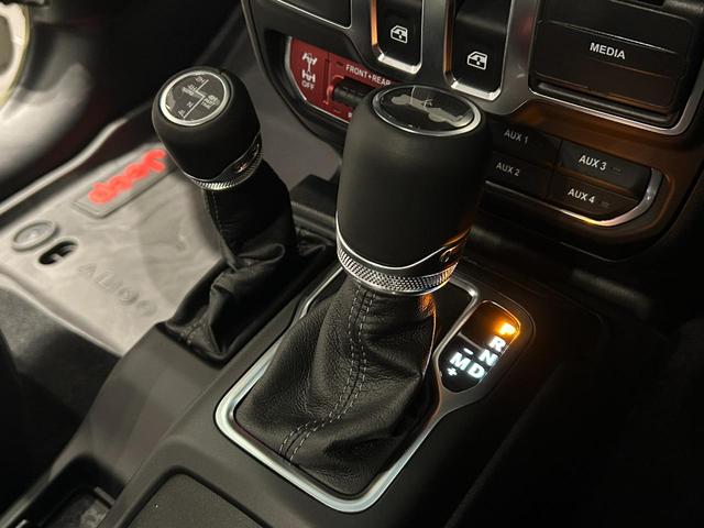 ���₢���킹�́A�W�[�v���͌��F�O�S�Q�|�V�T�V�|�O�T�T�T�܂ŁI�I���҂����Ă���܂��B