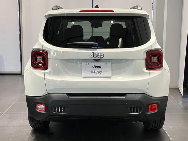 ジープ・レネゲード アルティテュード　ｅ－ハイブリッド　新車保証継承　ＡｐｐｌｅＣａｒｐｌａｙ　ＡｎｄｒｏｉｄＡｕｔｏ　ＥＴＣ２．０　Ｂｌｕｅｔｏｏｔｈ　認定中古車　マイルドハイブリット（9枚目）