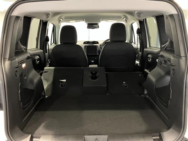 ジープ・レネゲード アルティテュード　ｅ－ハイブリッド　新車保証継承　ＡｐｐｌｅＣａｒｐｌａｙ　ＡｎｄｒｏｉｄＡｕｔｏ　ＥＴＣ２．０　Ｂｌｕｅｔｏｏｔｈ　認定中古車　マイルドハイブリット（29枚目）