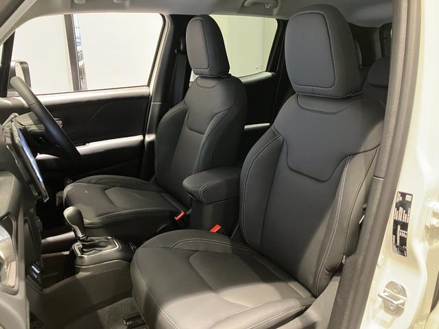 ジープ・レネゲード アルティテュード　ｅ－ハイブリッド　新車保証継承　ＡｐｐｌｅＣａｒｐｌａｙ　ＡｎｄｒｏｉｄＡｕｔｏ　ＥＴＣ２．０　Ｂｌｕｅｔｏｏｔｈ　認定中古車　マイルドハイブリット（31枚目）