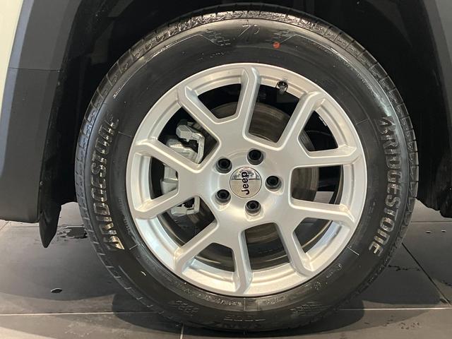 ジープ・レネゲード アルティテュード　ｅ－ハイブリッド　新車保証継承　ＡｐｐｌｅＣａｒｐｌａｙ　ＡｎｄｒｏｉｄＡｕｔｏ　ＥＴＣ２．０　Ｂｌｕｅｔｏｏｔｈ　認定中古車　マイルドハイブリット（44枚目）