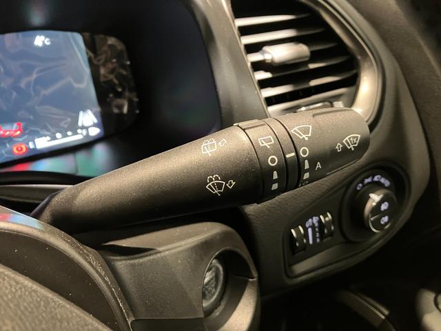 ジープ・レネゲード アルティテュード　ｅ－ハイブリッド　新車保証継承　ＡｐｐｌｅＣａｒｐｌａｙ　ＡｎｄｒｏｉｄＡｕｔｏ　ＥＴＣ２．０　Ｂｌｕｅｔｏｏｔｈ　認定中古車　マイルドハイブリット（46枚目）