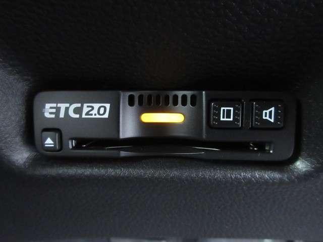 e:HEVホーム 20周年特別仕様車 メゾン ホンダセンシング 試乗車UP Hコネクトディスプレー Bluetooth フルセグ リアカメラ ETC2.0 シートヒーター LEDヘッドライト 純正アルミホイール 禁煙車(12枚目)