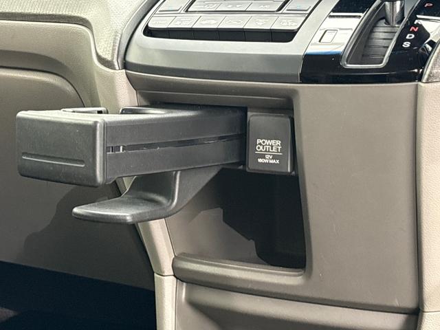 ステップワゴン G センシング無し/純正メモリーナビ/フルセグTV/バックカメラ/両側パワースライドドア/ETC/クルーズコントロール/ 横滑り防止装置/わくわくゲート/ 整備記録簿 LEDライト ETC車載器 ナビTV(24枚目)