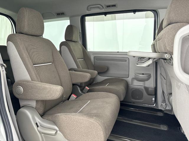 ステップワゴン G センシング無し/純正メモリーナビ/フルセグTV/バックカメラ/両側パワースライドドア/ETC/クルーズコントロール/ 横滑り防止装置/わくわくゲート/ 整備記録簿 LEDライト ETC車載器 ナビTV(29枚目)