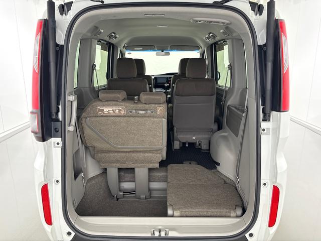 ステップワゴン G センシング無し/純正メモリーナビ/フルセグTV/バックカメラ/両側パワースライドドア/ETC/クルーズコントロール/ 横滑り防止装置/わくわくゲート/ 整備記録簿 LEDライト ETC車載器 ナビTV(37枚目)