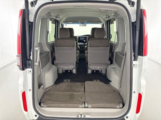 ステップワゴン G センシング無し/純正メモリーナビ/フルセグTV/バックカメラ/両側パワースライドドア/ETC/クルーズコントロール/ 横滑り防止装置/わくわくゲート/ 整備記録簿 LEDライト ETC車載器 ナビTV(38枚目)