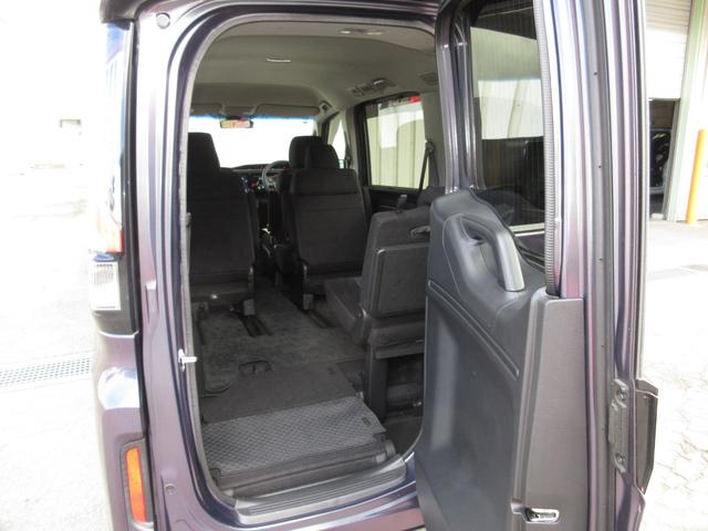 ステップワゴンスパーダ スパーダホンダセンシング　／禁煙車／９ｉｎ画面ナビＶＸＭ－１７５ＶＦＮｉ／フルセグＴＶ／リア席モニター／両側電動スライドドア／スマートキー／センシング／ＥＴＣ／ＬＥＤライト／リアカメラ／ＢＴＡ／純正１６ＡＷ／７人／カーテンＡＢ（7枚目）