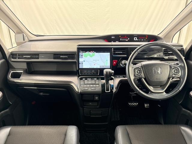 ステップワゴンスパーダ スパーダ・クールスピリットホンダセンシング 純正メモリーナビ/フルセグTV/バックカメラ/LEDヘッドライト/ETC2.0/両側パワースライドドア/リア席ルーフモニター/パドルシフト/スマートキー/前後ドラレコ/サイドカーテンエアバック 地TV(10枚目)