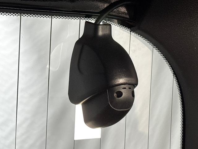 ステップワゴンスパーダ スパーダ・クールスピリットホンダセンシング 純正メモリーナビ/フルセグTV/バックカメラ/LEDヘッドライト/ETC2.0/両側パワースライドドア/リア席ルーフモニター/パドルシフト/スマートキー/前後ドラレコ/サイドカーテンエアバック 地TV(20枚目)