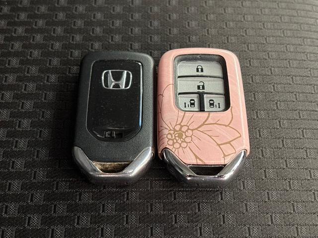 ステップワゴンスパーダ スパーダ・クールスピリットホンダセンシング 純正メモリーナビ/フルセグTV/バックカメラ/LEDヘッドライト/ETC2.0/両側パワースライドドア/リア席ルーフモニター/パドルシフト/スマートキー/前後ドラレコ/サイドカーテンエアバック 地TV(21枚目)