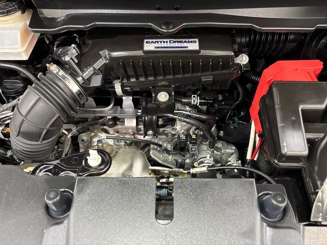 ステップワゴンスパーダ スパーダ・クールスピリットホンダセンシング 純正メモリーナビ/フルセグTV/バックカメラ/LEDヘッドライト/ETC2.0/両側パワースライドドア/リア席ルーフモニター/パドルシフト/スマートキー/前後ドラレコ/サイドカーテンエアバック 地TV(45枚目)