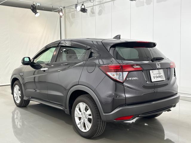 ヴェゼル ハイブリッドX /ワンオーナー/禁煙車/純正メモリーナビ/リアカメラ/LEDヘッドライト/ 純正16インチアルミホイール/前後ドラレコ/シートヒーター/CTBA/ メンテナンスノート キーレスエントリー リヤカメラ(8枚目)