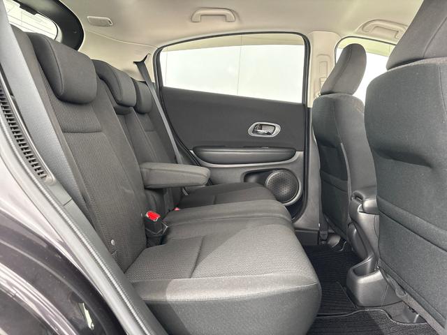 ヴェゼル ハイブリッドX /ワンオーナー/禁煙車/純正メモリーナビ/リアカメラ/LEDヘッドライト/ 純正16インチアルミホイール/前後ドラレコ/シートヒーター/CTBA/ メンテナンスノート キーレスエントリー リヤカメラ(30枚目)