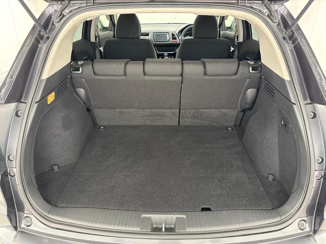 ヴェゼル ハイブリッドX /ワンオーナー/禁煙車/純正メモリーナビ/リアカメラ/LEDヘッドライト/ 純正16インチアルミホイール/前後ドラレコ/シートヒーター/CTBA/ メンテナンスノート キーレスエントリー リヤカメラ(35枚目)