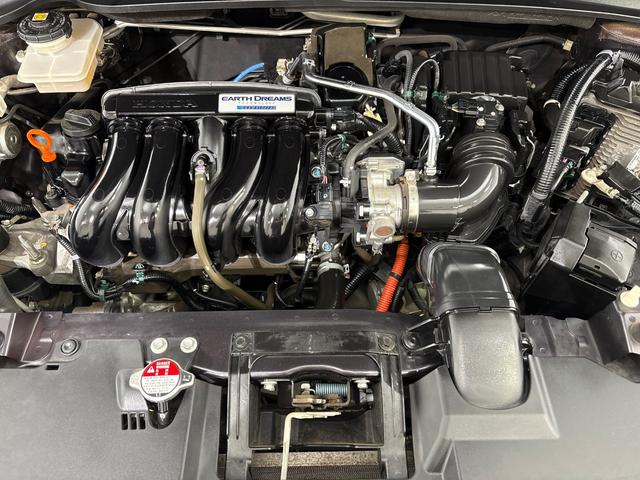 ヴェゼル ハイブリッドX /ワンオーナー/禁煙車/純正メモリーナビ/リアカメラ/LEDヘッドライト/ 純正16インチアルミホイール/前後ドラレコ/シートヒーター/CTBA/ メンテナンスノート キーレスエントリー リヤカメラ(40枚目)