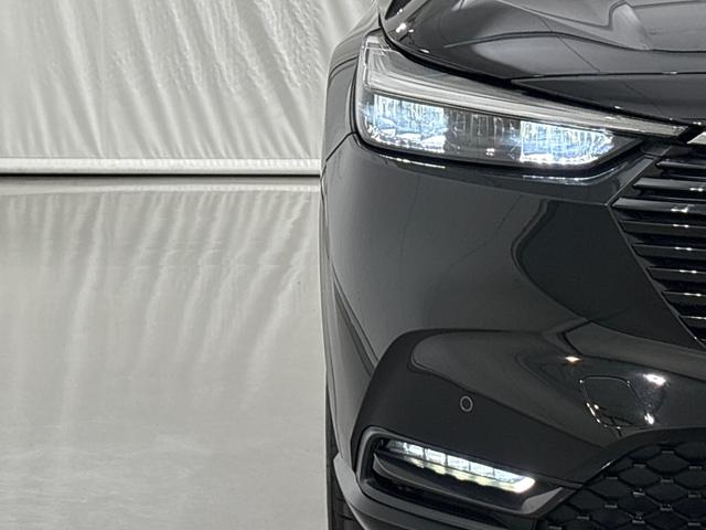 ヴェゼル ｅ：ＨＥＶＸ　純正メモリーナビ　フルセグＴＶ　バックカメラ　前後ドラレコ　ＬＥＤヘッドライト　ＥＴＣ２．０　横滑り防止装置　ホンダセンシング　パドルシフト　ワイヤレス充電器　前後障害物センサー　ＡＡＣ　スマ－トキ－（2枚目）