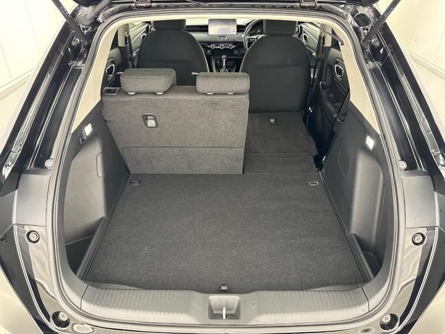 ヴェゼル ｅ：ＨＥＶＸ　純正メモリーナビ　フルセグＴＶ　バックカメラ　前後ドラレコ　ＬＥＤヘッドライト　ＥＴＣ２．０　横滑り防止装置　ホンダセンシング　パドルシフト　ワイヤレス充電器　前後障害物センサー　ＡＡＣ　スマ－トキ－（37枚目）