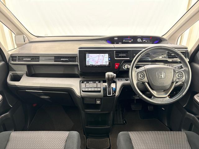 ステップワゴンスパーダ スパーダホンダセンシング 7人/禁煙車/リア席モニター/メモリナビVXM-175VFi/ホンダセンシング/フルセグTV/BTA/リアカメラ/ETC/LEDライト/スマートキー/両側電動スライドドア/純正16AW/カーテンAB/(10枚目)