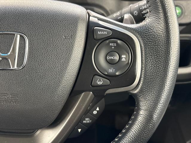 ステップワゴンスパーダ スパーダホンダセンシング 7人/禁煙車/リア席モニター/メモリナビVXM-175VFi/ホンダセンシング/フルセグTV/BTA/リアカメラ/ETC/LEDライト/スマートキー/両側電動スライドドア/純正16AW/カーテンAB/(13枚目)