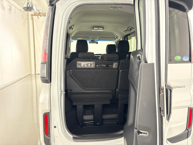 ステップワゴンスパーダ スパーダホンダセンシング 7人/禁煙車/リア席モニター/メモリナビVXM-175VFi/ホンダセンシング/フルセグTV/BTA/リアカメラ/ETC/LEDライト/スマートキー/両側電動スライドドア/純正16AW/カーテンAB/(38枚目)