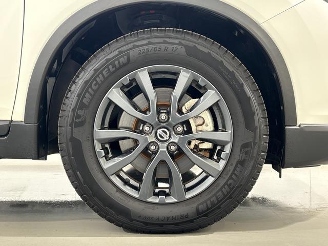 エクストレイル ２０Ｘｉハイブリッド　純正メモリーナビ　フルセグＴＶ　バックカメラ　プロパイロット　ドラレコ　シートヒーター　アルミホイール　クルーズコントロール　パワーシート　パワーテールゲート　４ＷＤ　衝突軽減ブレーキ　ソナー　禁煙（9枚目）