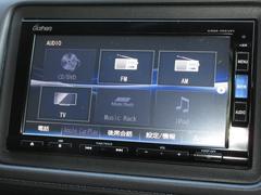 ナビゲーションはギャザズメモリーナビ（ＶＸＭ−１９５ＶＦｉ）を装着しております。ＡＭ、ＦＭ、ＣＤ、ＤＶＤ再生、Ｂｌｕｅｔｏｏｔｈ、音楽録音再生、フルセグＴＶがご使用いただけます。 4