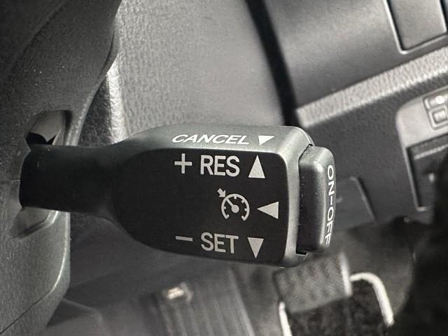 ヴォクシー ZS 煌II 4WD 7人乗り セーフティセンス ICS 9インチナビ フルセグTV CD/DVD再生 バックカメラ ETC ドラレコ クルーズコントロール 両側パワースライドドア LEDライト アルミホイール(13枚目)