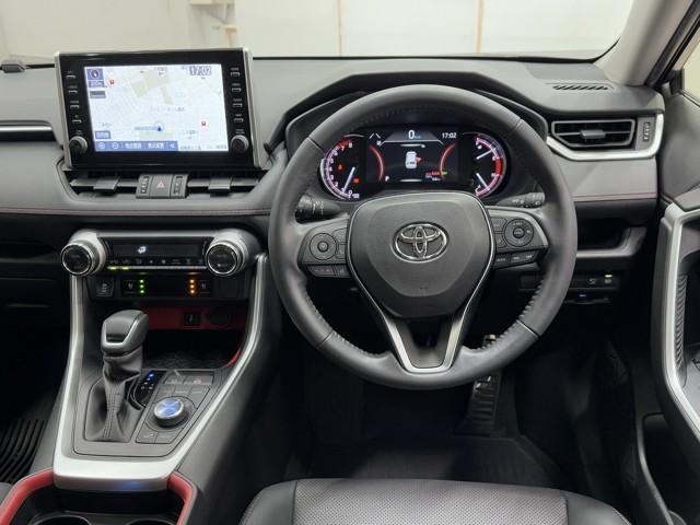 ＲＡＶ４ アドベンチャー　オフロードパッケージ　パワーウインドウ　ＡＡＣ　アルミホイール　記録簿付　キーフリー　ＬＥＤランプ　クルコン　スマートキ　ミュージックプレイヤー接続可　メモリナビ　運転席パワーシート　地デジ　横滑り防止装置　ＡＢＳ　ＰＳ（4枚目）