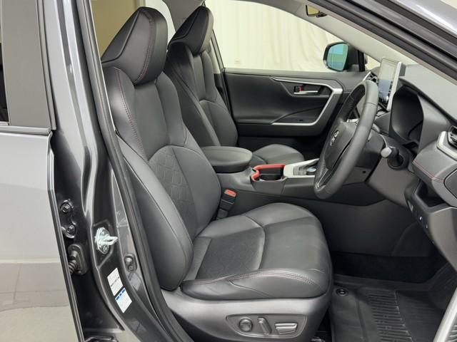 ＲＡＶ４ アドベンチャー　オフロードパッケージ　パワーウインドウ　ＡＡＣ　アルミホイール　記録簿付　キーフリー　ＬＥＤランプ　クルコン　スマートキ　ミュージックプレイヤー接続可　メモリナビ　運転席パワーシート　地デジ　横滑り防止装置　ＡＢＳ　ＰＳ（15枚目）