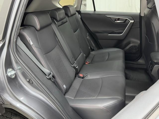 ＲＡＶ４ アドベンチャー　オフロードパッケージ　パワーウインドウ　ＡＡＣ　アルミホイール　記録簿付　キーフリー　ＬＥＤランプ　クルコン　スマートキ　ミュージックプレイヤー接続可　メモリナビ　運転席パワーシート　地デジ　横滑り防止装置　ＡＢＳ　ＰＳ（17枚目）