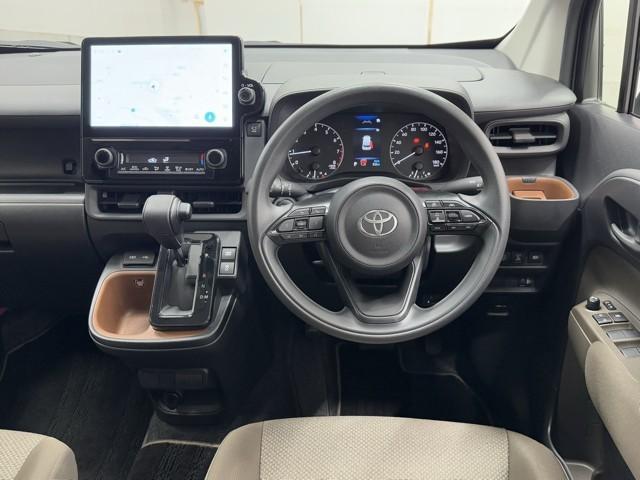 シエンタ Ｇ　クルーズＣ　盗難防止システム　Ｗ電動ドア　ＬＥＤ　バックガイドモニター　ドライブレコーダー　フルセグＴＶ　ＡＡＣ　ＥＴＣ車載器　ＰＳ　エアＢ　ＰＷ　３列シート　キーフリー　ウォークスルー　メモリーナビ（4枚目）