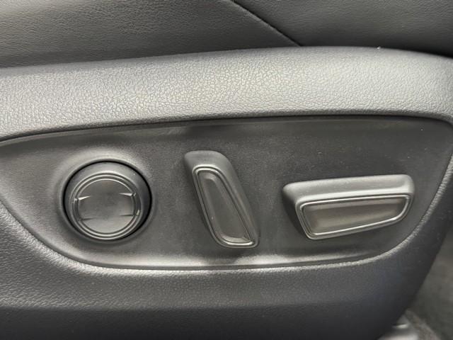 ハリアー Ｚ　盗難防止　運転席パワーシート　地デジ　横滑防止装置　リアビューカメラ　ヘッドライトＬＥＤ　アルミホイール　点検記録簿　Ｗエアバッグ　キーレス　ドラレコ付き　スマートキ－　サイドエアバッグ　エアコン（15枚目）