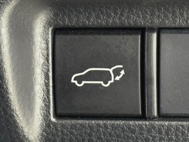 ハリアー Ｚ　盗難防止　運転席パワーシート　地デジ　横滑防止装置　リアビューカメラ　ヘッドライトＬＥＤ　アルミホイール　点検記録簿　Ｗエアバッグ　キーレス　ドラレコ付き　スマートキ－　サイドエアバッグ　エアコン（18枚目）