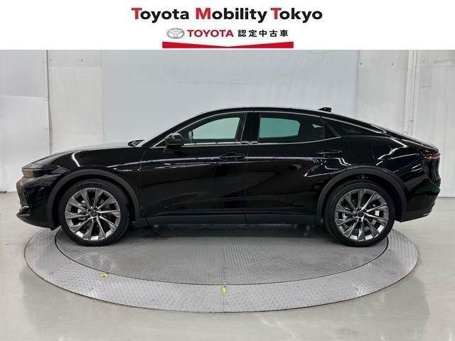 クラウンクロスオーバー Gレザーパッケージ クルーズコントロール パワーシート バックモニター 記録簿 LEDヘッドランプ レザーシート ドラレコ ETC 100V電源 フルセグTV 4WD スマートキー 盗難防止装置 キーレス ABS(3枚目)