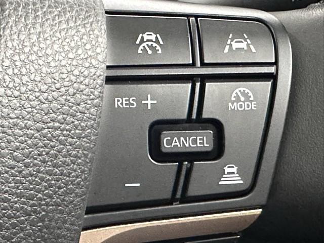 クラウンクロスオーバー Gレザーパッケージ クルーズコントロール パワーシート バックモニター 記録簿 LEDヘッドランプ レザーシート ドラレコ ETC 100V電源 フルセグTV 4WD スマートキー 盗難防止装置 キーレス ABS(12枚目)